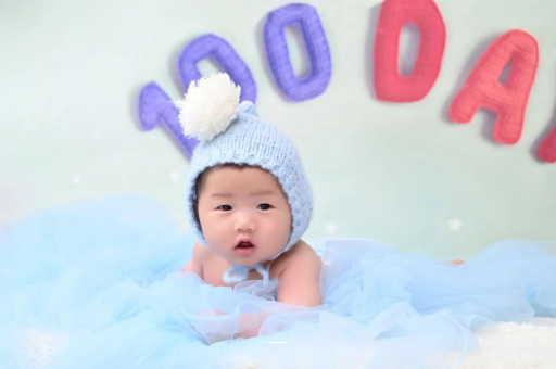 白山宝宝头稳最晚是几个月