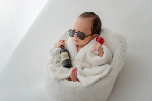 白山呕吐是怀孕多久的症状 白山呕吐是怀孕多久的症状